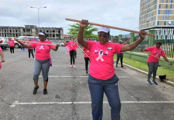 Octobre Rose en différé : les agents du ministère de l’Economie édifiés sur les Cancers féminins